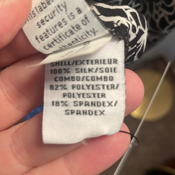 Diane Von Furstenberg. Size 14. - Picture 5 of 6